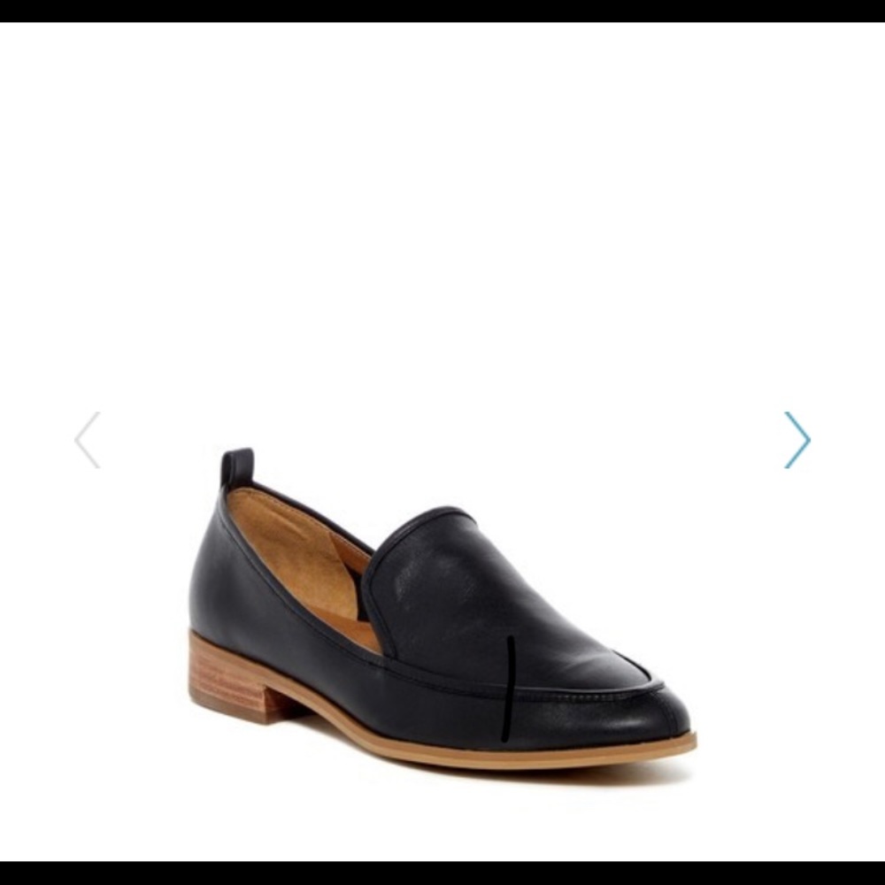 SUSINA Kellen Almond Toe Loafer